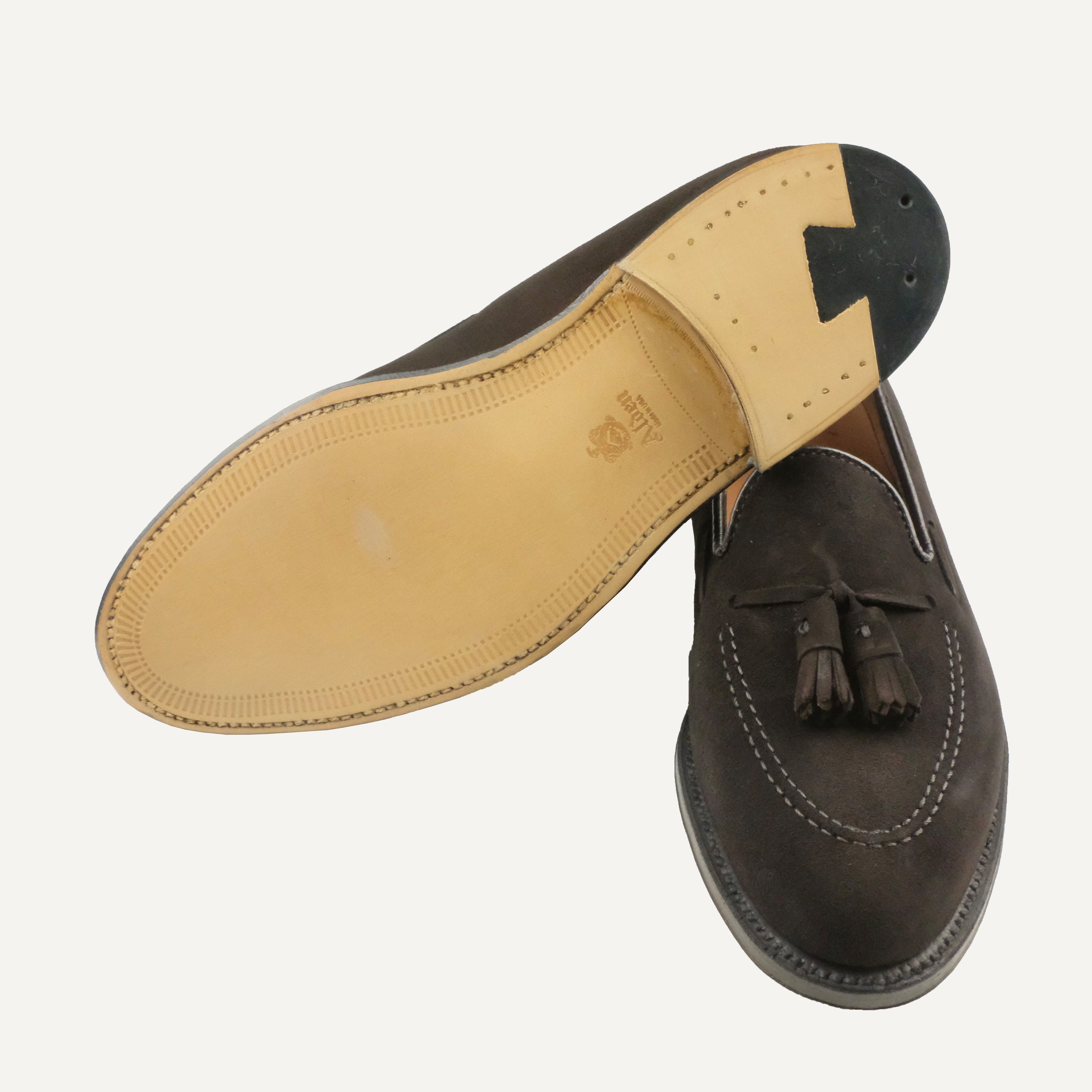 Mocaです。 Alden - Mocha Kid Suede Tassel Loafer